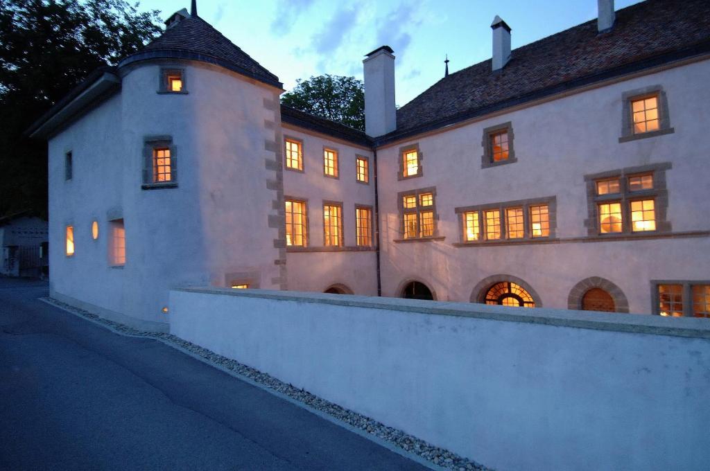 Отель Chateau Le Rosey Ньон Экстерьер фото